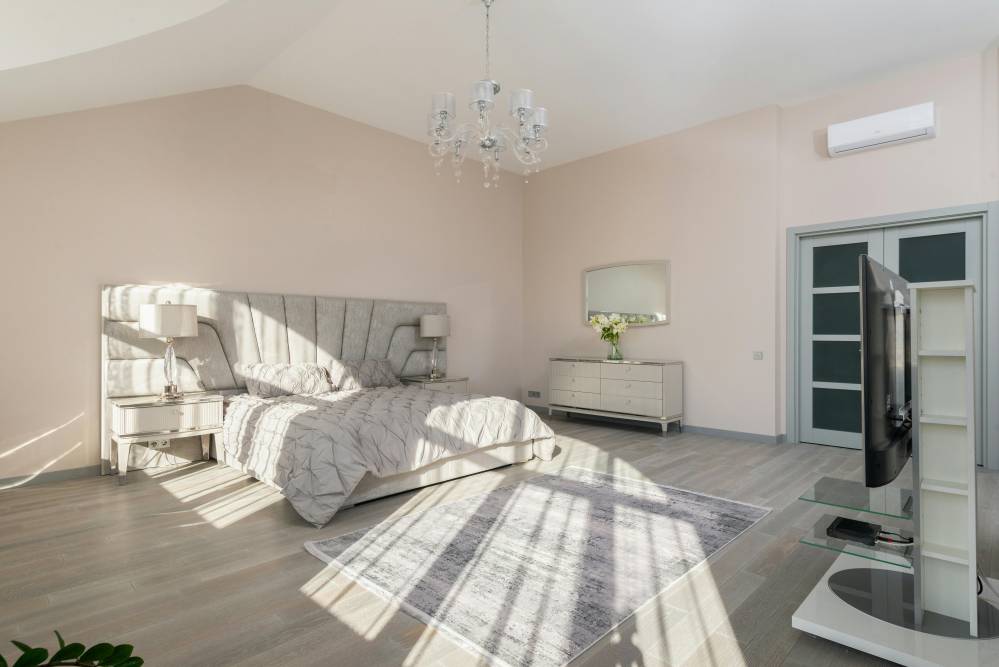 pexels-artbovich-7031870